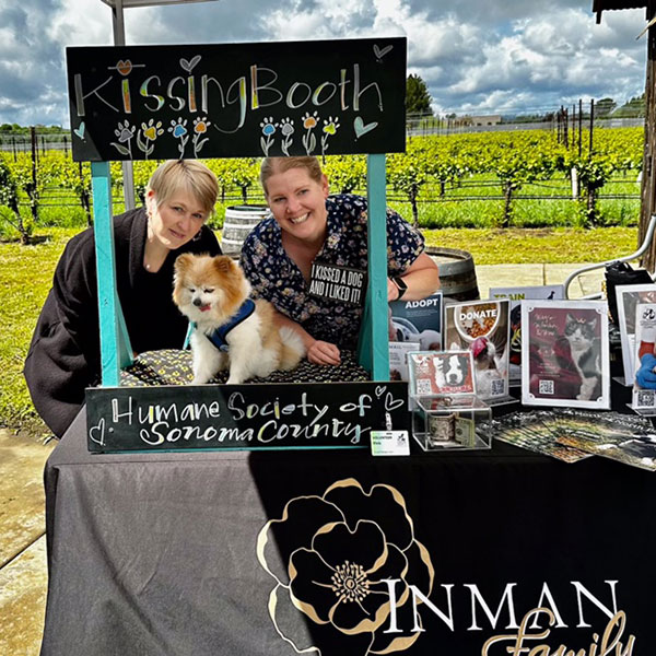HSSC Kissing Booth bei Inman Family Wines