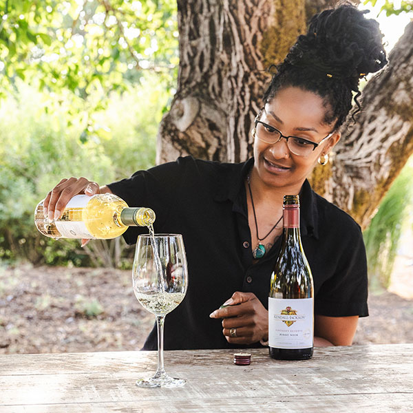 Server pouring Kendall Jackson wines